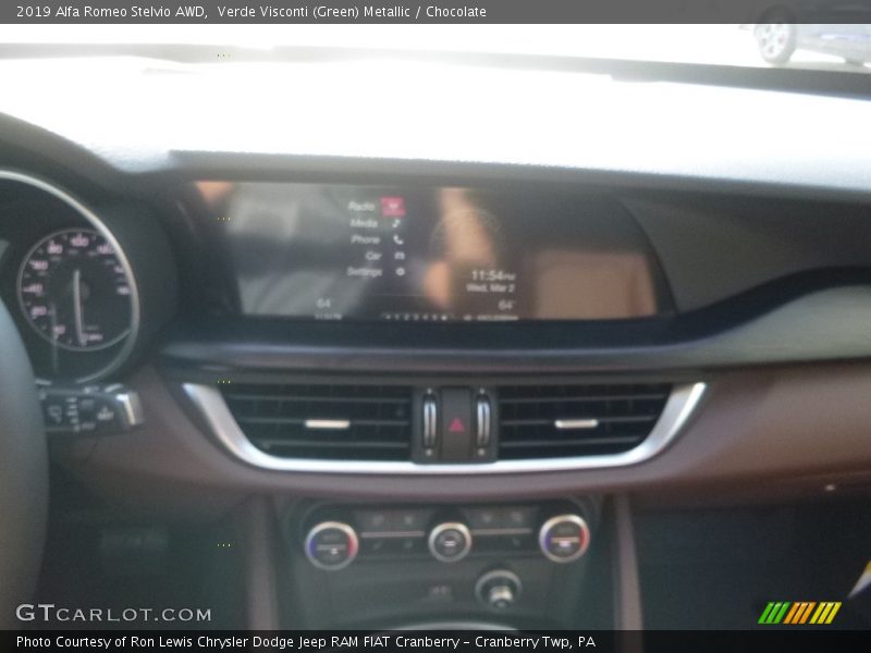 Verde Visconti (Green) Metallic / Chocolate 2019 Alfa Romeo Stelvio AWD