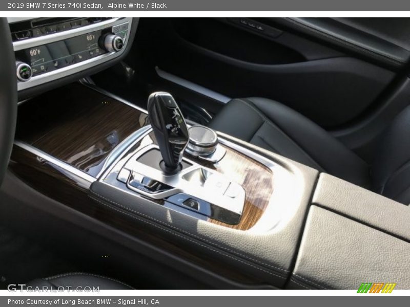 Alpine White / Black 2019 BMW 7 Series 740i Sedan