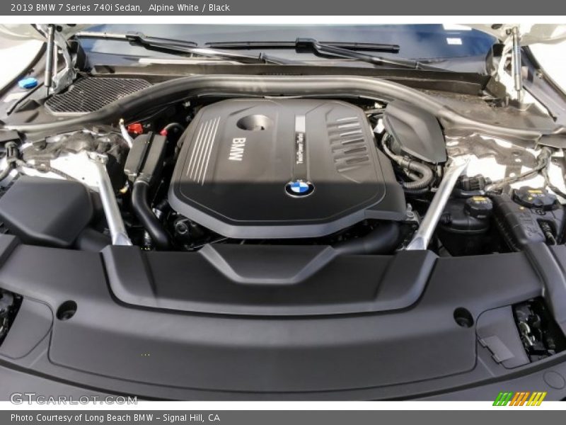Alpine White / Black 2019 BMW 7 Series 740i Sedan