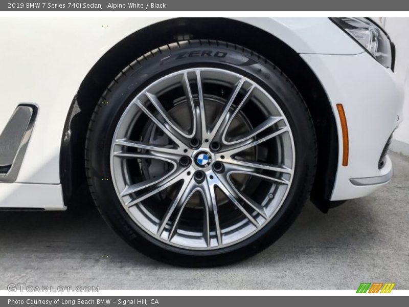 Alpine White / Black 2019 BMW 7 Series 740i Sedan