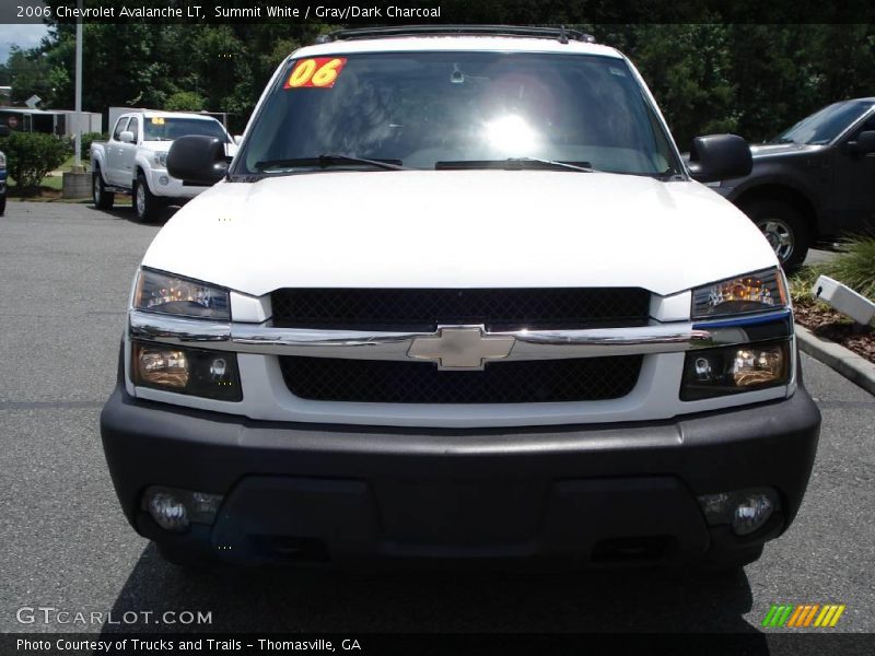 Summit White / Gray/Dark Charcoal 2006 Chevrolet Avalanche LT