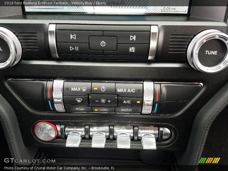Controls of 2019 Mustang EcoBoost Fastback