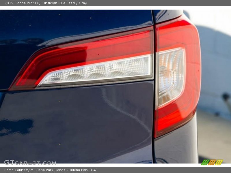 Obsidian Blue Pearl / Gray 2019 Honda Pilot LX