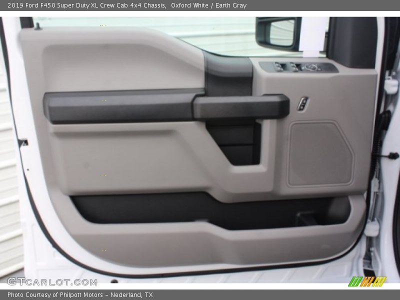 Door Panel of 2019 F450 Super Duty XL Crew Cab 4x4 Chassis