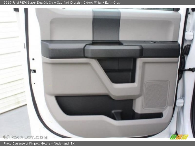 Door Panel of 2019 F450 Super Duty XL Crew Cab 4x4 Chassis