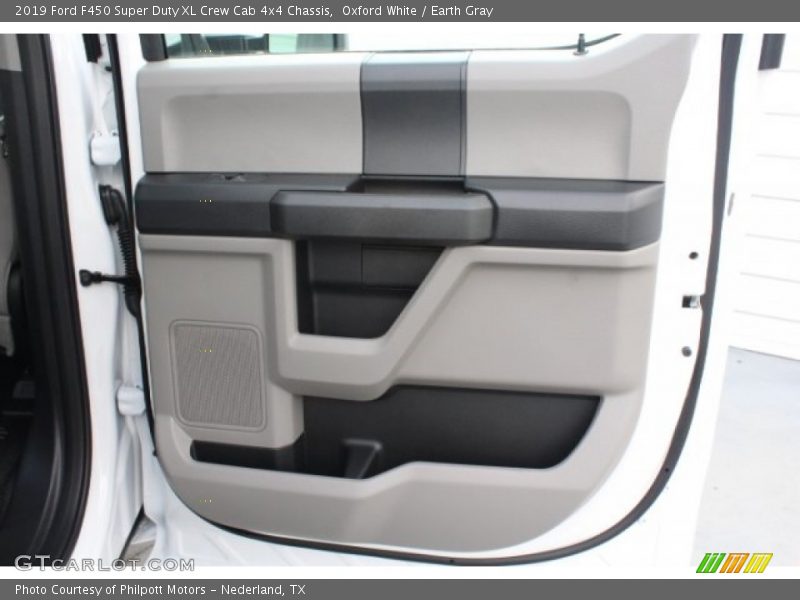 Door Panel of 2019 F450 Super Duty XL Crew Cab 4x4 Chassis