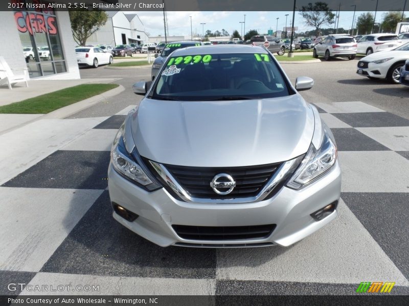 Brilliant Silver / Charcoal 2017 Nissan Altima 2.5 SL