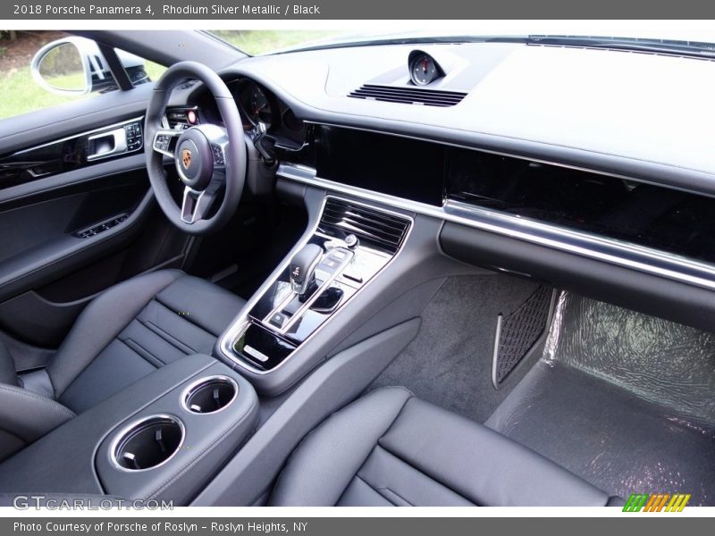 Rhodium Silver Metallic / Black 2018 Porsche Panamera 4