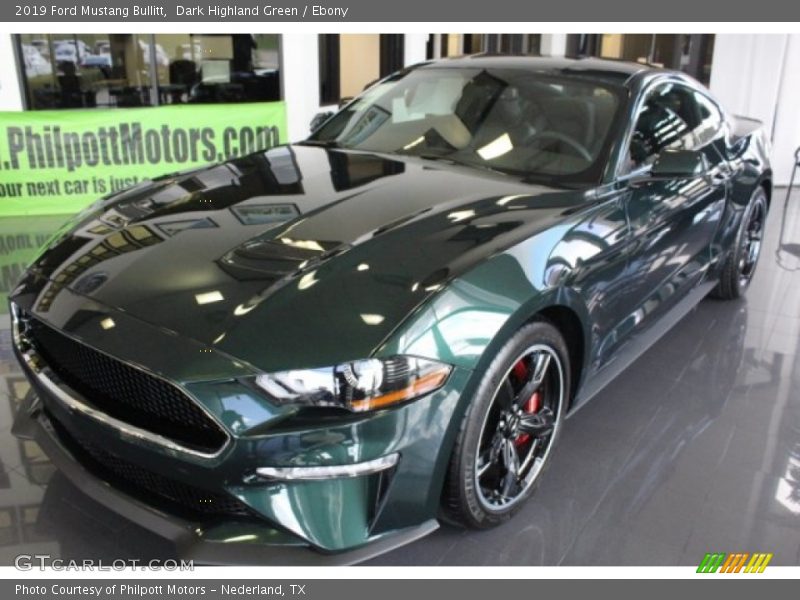 Front 3/4 View of 2019 Mustang Bullitt