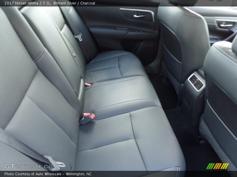 Brilliant Silver / Charcoal 2017 Nissan Altima 2.5 SL
