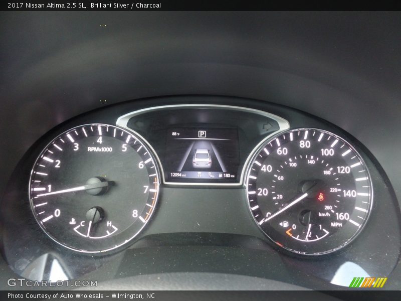 Brilliant Silver / Charcoal 2017 Nissan Altima 2.5 SL