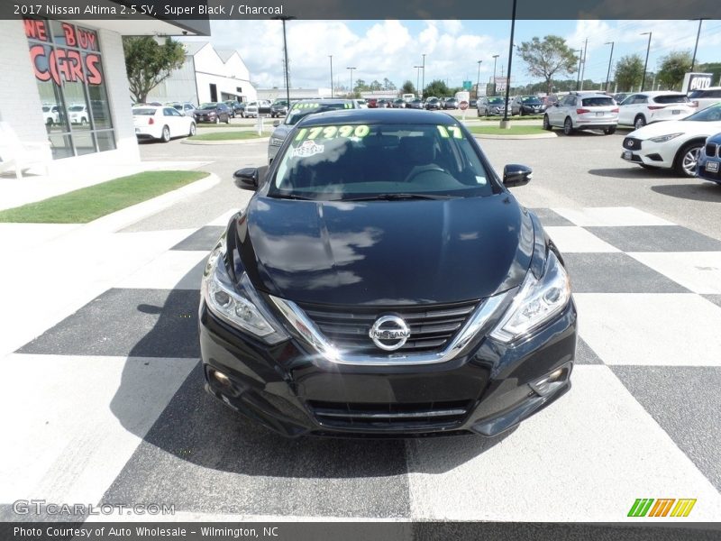 Super Black / Charcoal 2017 Nissan Altima 2.5 SV