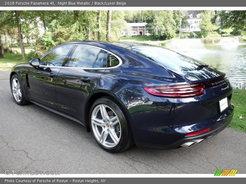 Night Blue Metallic / Black/Luxor Beige 2018 Porsche Panamera 4S