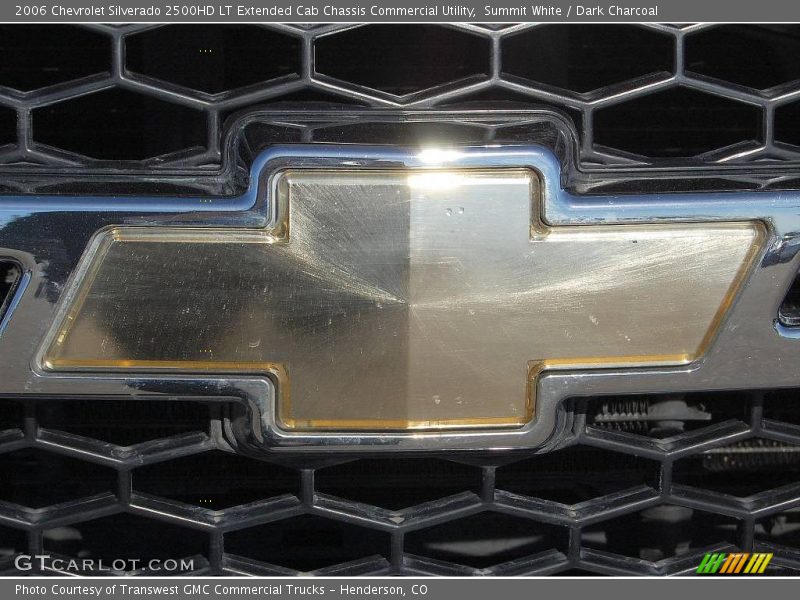 Summit White / Dark Charcoal 2006 Chevrolet Silverado 2500HD LT Extended Cab Chassis Commercial Utility