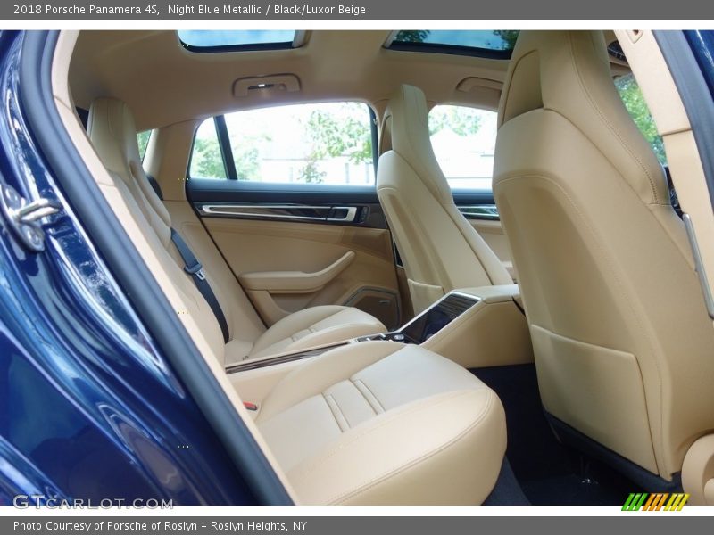 Night Blue Metallic / Black/Luxor Beige 2018 Porsche Panamera 4S