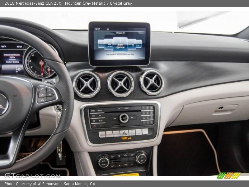 Mountain Grey Metallic / Crystal Grey 2018 Mercedes-Benz GLA 250