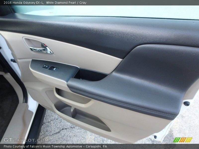 White Diamond Pearl / Gray 2016 Honda Odyssey EX-L