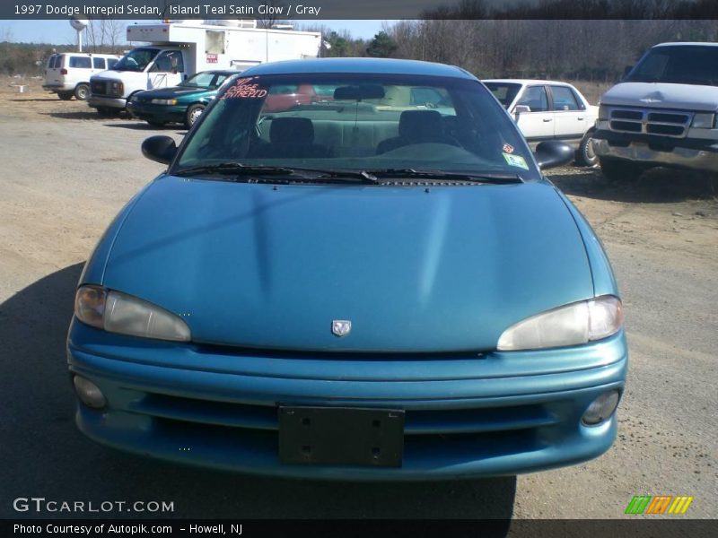 Island Teal Satin Glow / Gray 1997 Dodge Intrepid Sedan