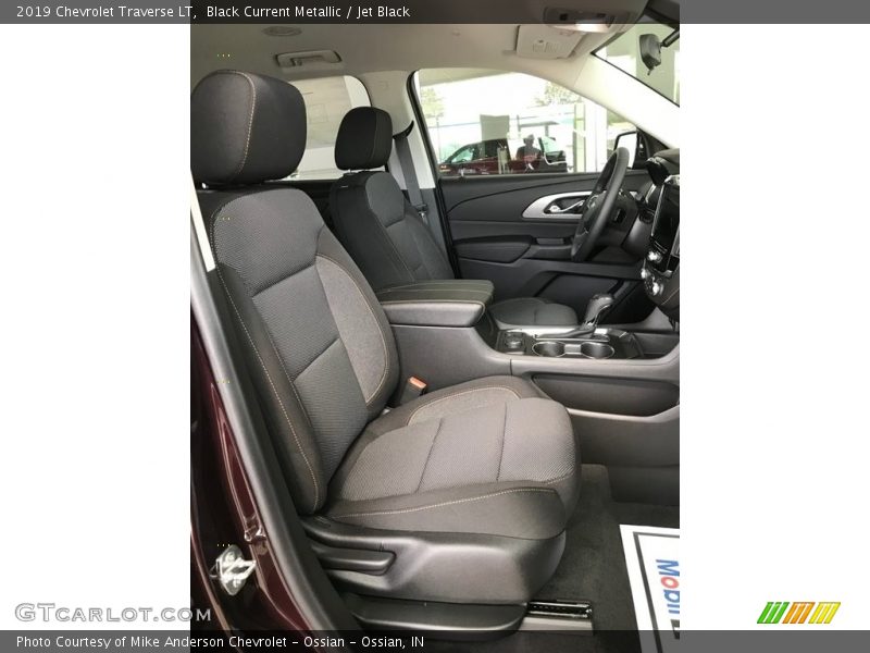 Black Current Metallic / Jet Black 2019 Chevrolet Traverse LT