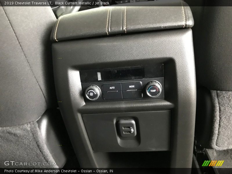 Black Current Metallic / Jet Black 2019 Chevrolet Traverse LT