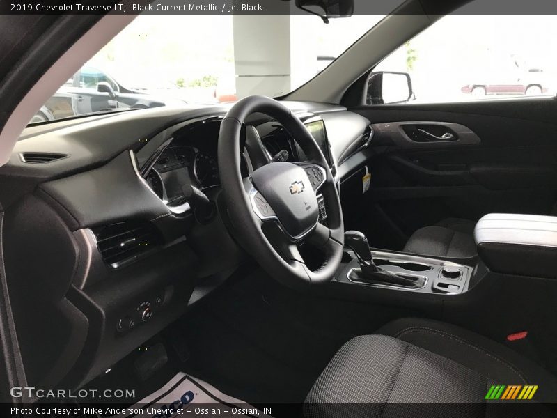 Black Current Metallic / Jet Black 2019 Chevrolet Traverse LT