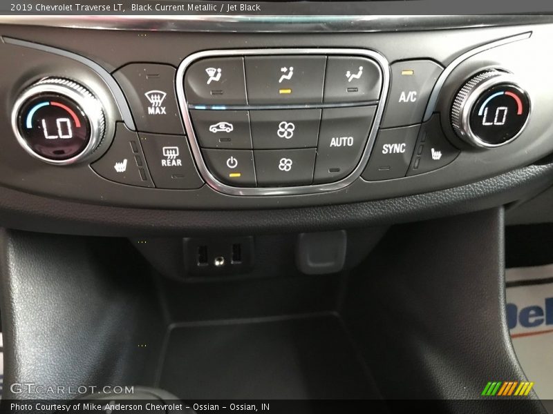 Black Current Metallic / Jet Black 2019 Chevrolet Traverse LT