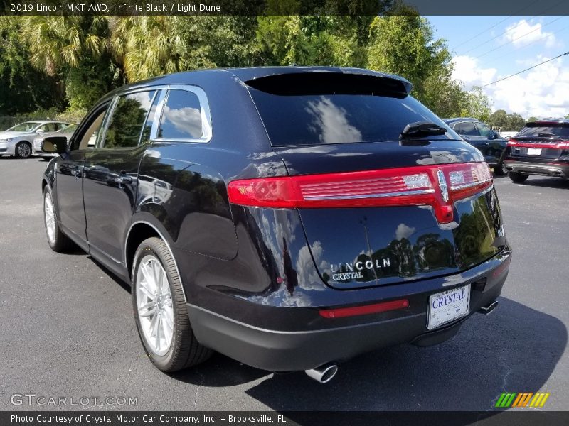 Infinite Black / Light Dune 2019 Lincoln MKT AWD