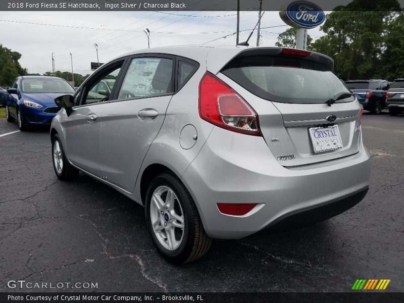 Ingot Silver / Charcoal Black 2018 Ford Fiesta SE Hatchback