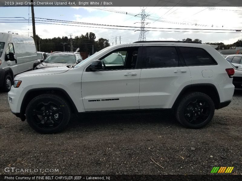 Bright White / Black 2019 Jeep Grand Cherokee Upland 4x4
