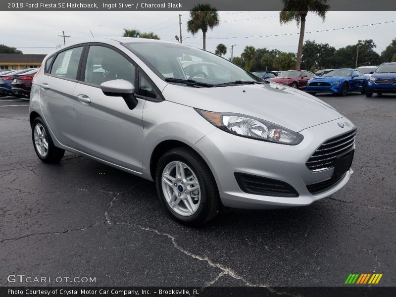 Ingot Silver / Charcoal Black 2018 Ford Fiesta SE Hatchback