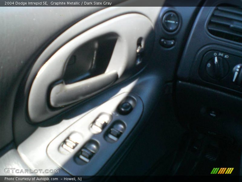 Graphite Metallic / Dark Slate Gray 2004 Dodge Intrepid SE