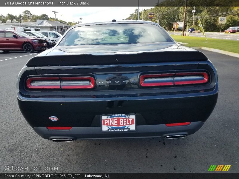 Pitch Black / Black 2019 Dodge Challenger SXT