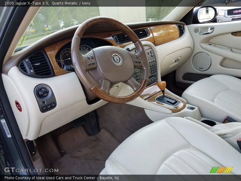 Quartz Metallic / Ivory 2005 Jaguar X-Type 3.0