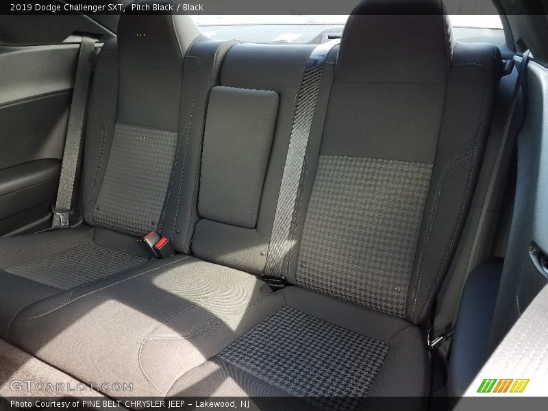 Pitch Black / Black 2019 Dodge Challenger SXT