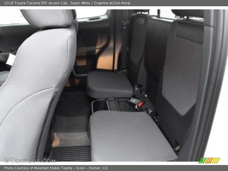 Super White / Graphite w/Gun Metal 2018 Toyota Tacoma SR5 Access Cab