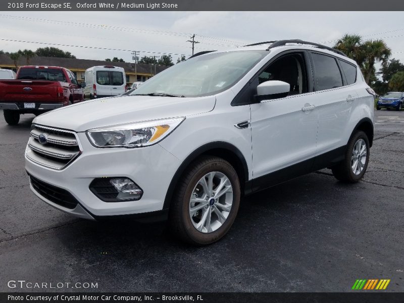 Oxford White / Medium Light Stone 2018 Ford Escape SE