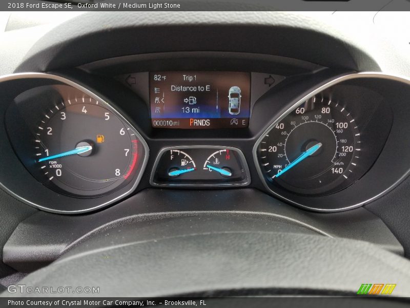Oxford White / Medium Light Stone 2018 Ford Escape SE