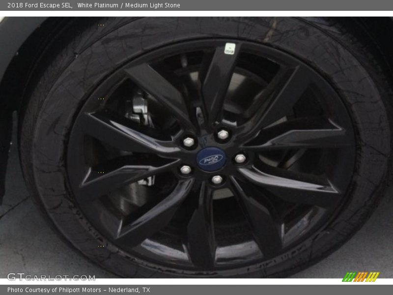 White Platinum / Medium Light Stone 2018 Ford Escape SEL