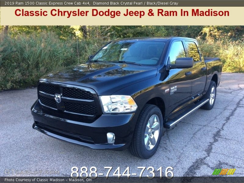 Diamond Black Crystal Pearl / Black/Diesel Gray 2019 Ram 1500 Classic Express Crew Cab 4x4