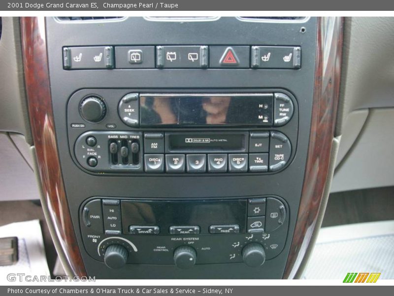 Champagne Pearl / Taupe 2001 Dodge Grand Caravan ES