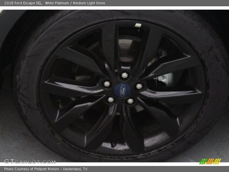 White Platinum / Medium Light Stone 2018 Ford Escape SEL