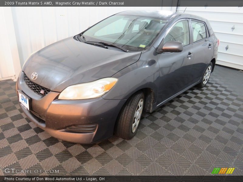 Magnetic Gray Metallic / Dark Charcoal 2009 Toyota Matrix S AWD