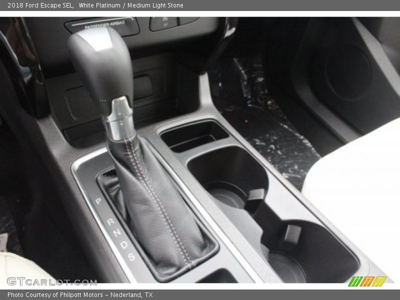 White Platinum / Medium Light Stone 2018 Ford Escape SEL