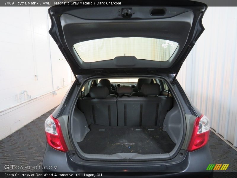 Magnetic Gray Metallic / Dark Charcoal 2009 Toyota Matrix S AWD