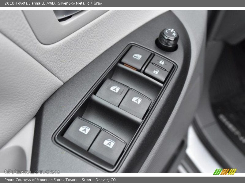 Controls of 2018 Sienna LE AWD