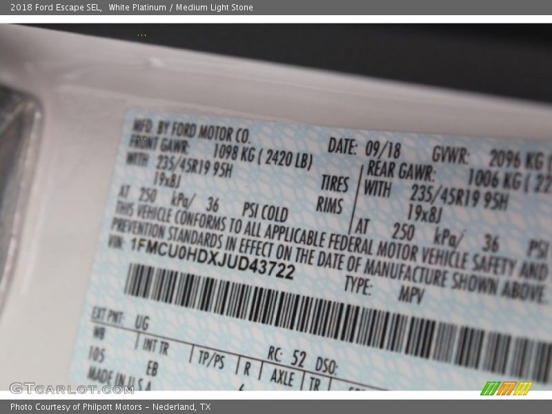 White Platinum / Medium Light Stone 2018 Ford Escape SEL