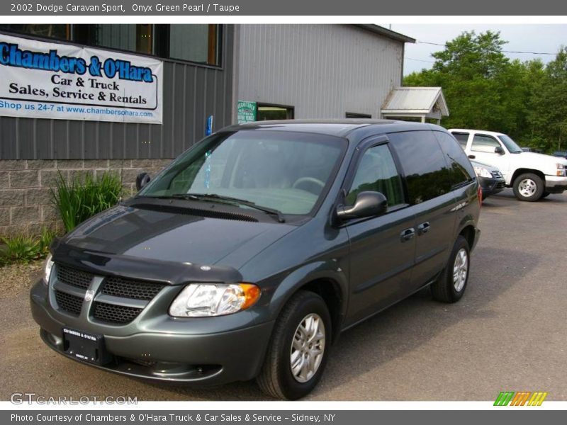 Onyx Green Pearl / Taupe 2002 Dodge Caravan Sport