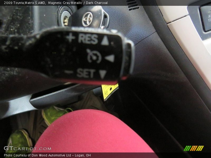 Magnetic Gray Metallic / Dark Charcoal 2009 Toyota Matrix S AWD