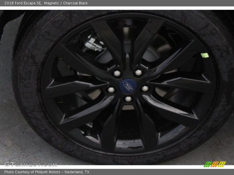 Magnetic / Charcoal Black 2018 Ford Escape SE
