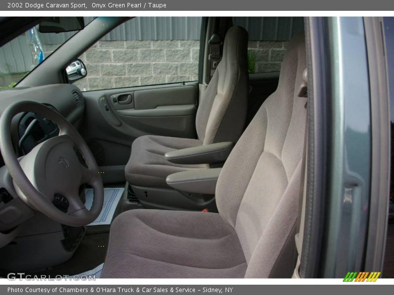 Onyx Green Pearl / Taupe 2002 Dodge Caravan Sport